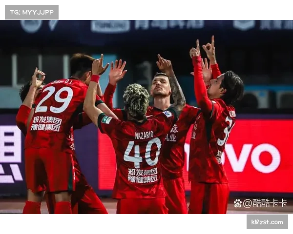 中超上半场焦点战：河南队凭借精彩进球暂时1比0领先浙江队