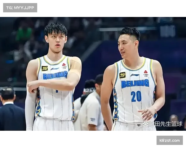 老将翟晓川带伤作战20分钟 北京队更衣室领袖价值凸显